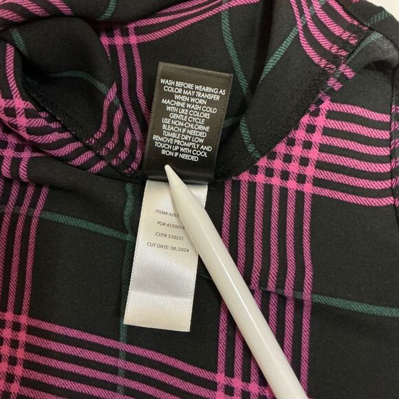 Torrid Pink & Black Plaid Blouse Size 2 (2X) Sheer Split Neckline 3/4 Sleeve Top - Picture 6 of 7